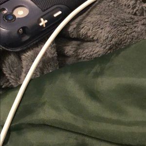 Meet your Posher, Zonia